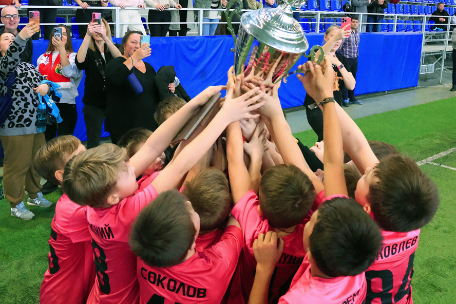В Тамбове проходит детский футбольный турнир с участием 12 команд