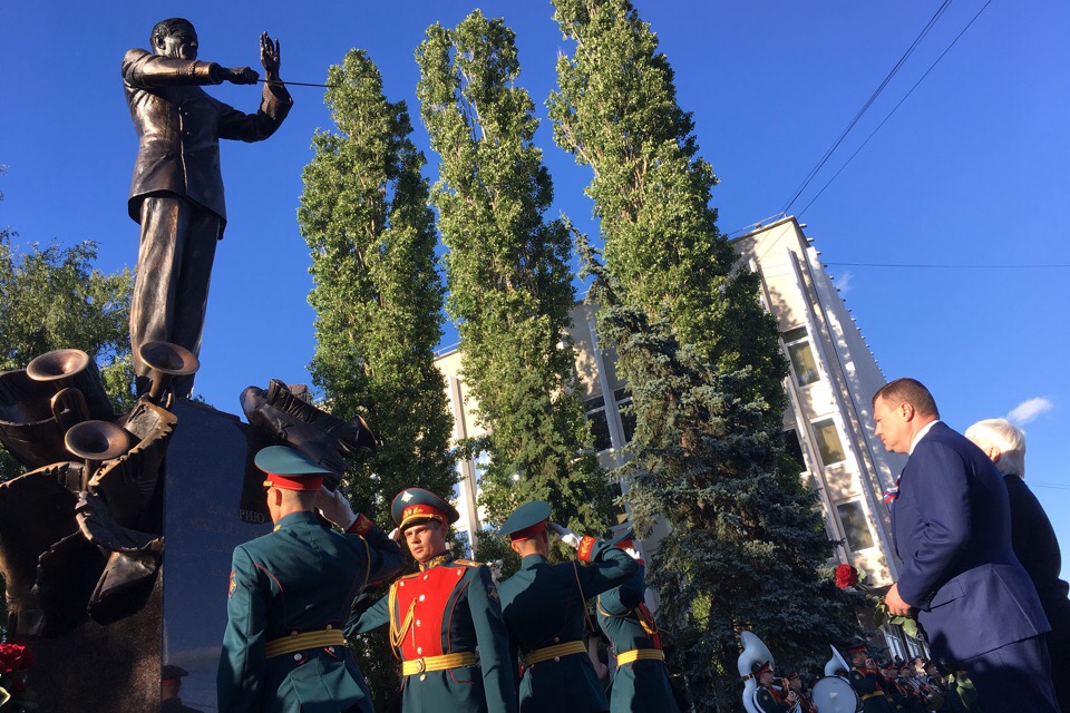 Памятник халилову в тамбове фото