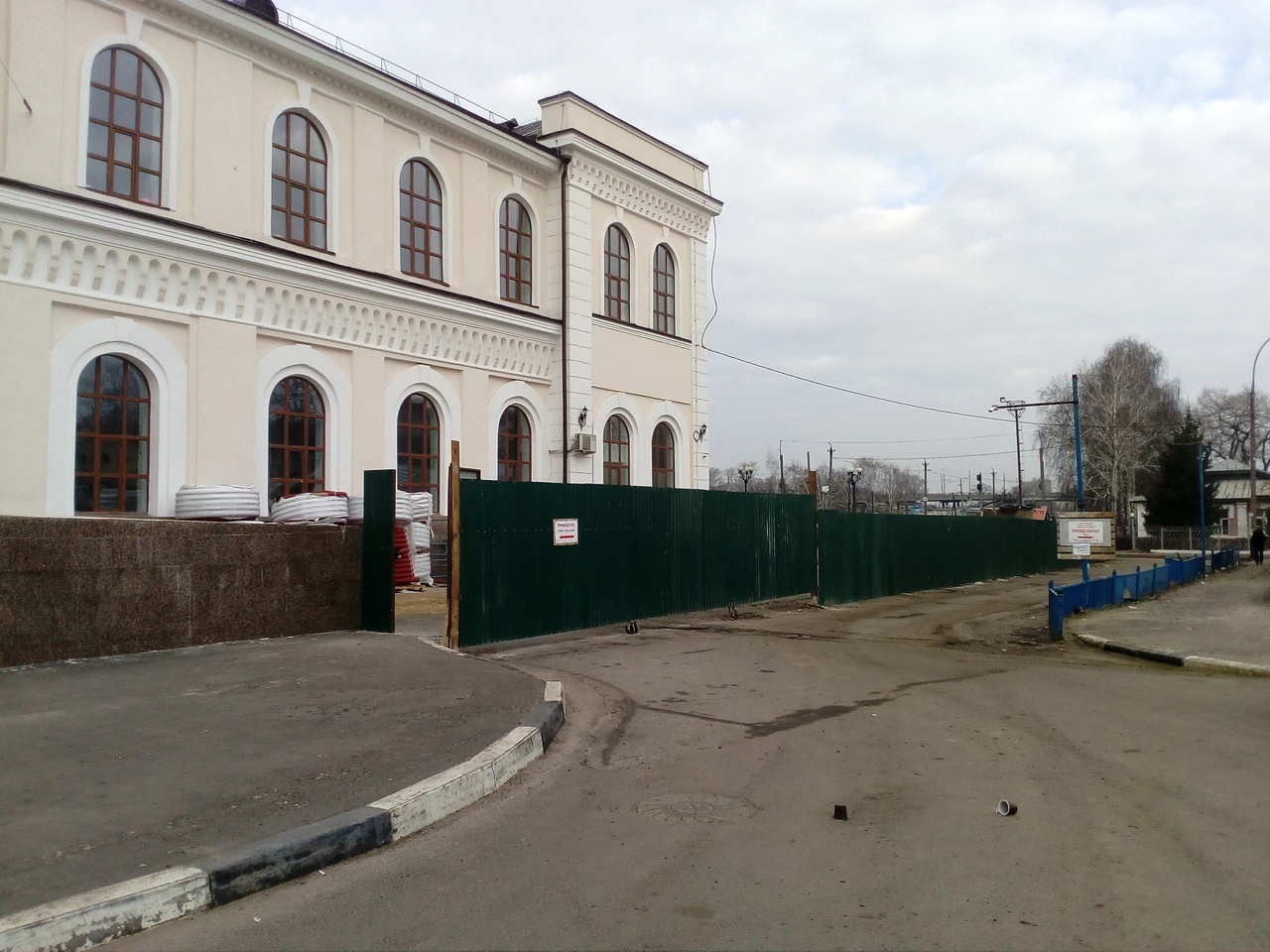 Тамбовский ж/д вокзал оставили без стоянки | 20.04.2019 | Тамбов -  БезФормата