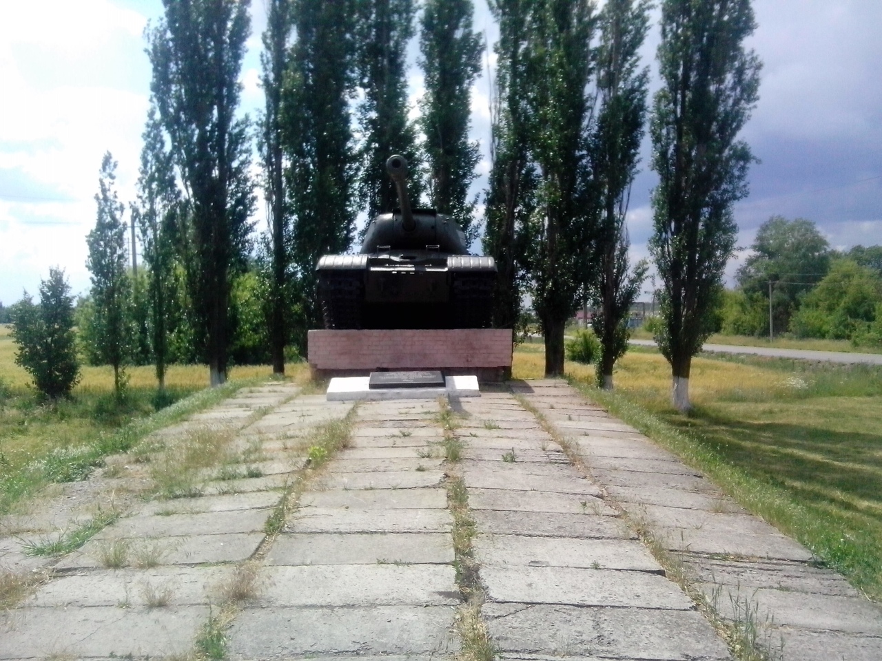 Село петровское тамбовской. Село Петровское Тамбовская область. Петровский район Тамбовская область. Петровское Тамбовская область парк Патриот. Петровский район Тамбовской области, фонтаны.