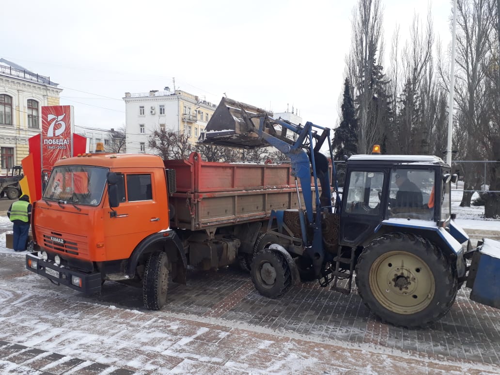 В Тамбове убрали более 500 кубометров снега | ИА “ОнлайнТамбов.ру”