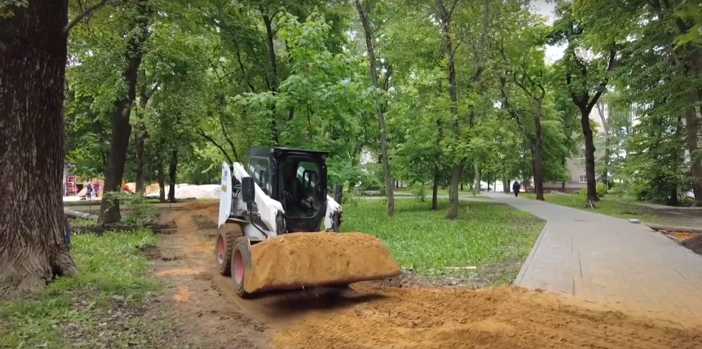 В Тамбове приступили к благоустройству Пионерского сквера | ИА  “ОнлайнТамбов.ру”