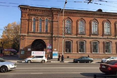 В Тамбове приступили к ремонту фасада здания картинной галереи