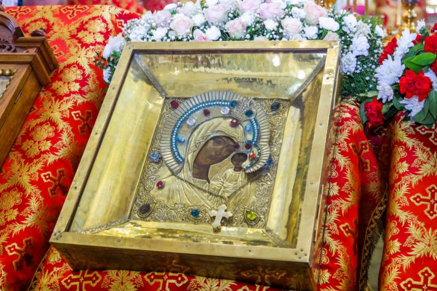 В Тамбов доставили чудотворную Вышенскую икону Божией Матери