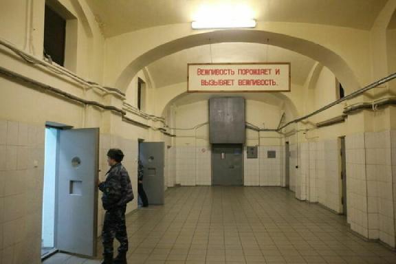 В России заключенным СИЗО разрешили встречаться с родственниками