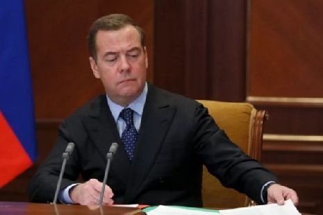 Дмитрий Медведев нашёл объясняющее все проблемы в России универсальное слово