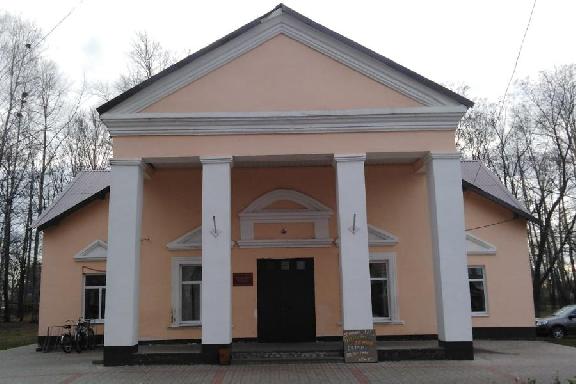 Три тамбовских дома культуры получат 27 миллионов рублей на переоборудование кинозалов
