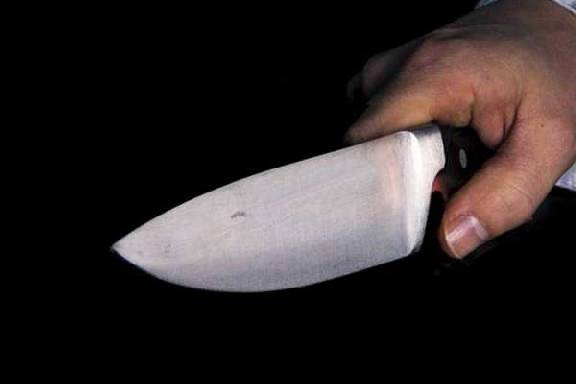 В Моршанске мужчина ударил ножом в живот своего знакомого 