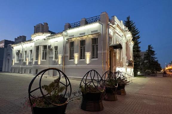 В Тамбове на здание Дворца бракосочетаний установили архитектурную подсветку