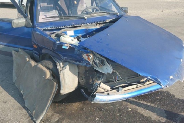 В Тамбовской области при столкновении двух автомобилей пострадала женщина-водитель