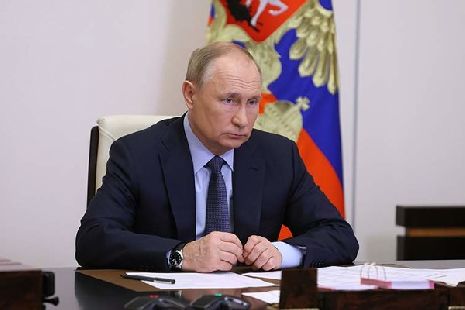 Владимир Путин заявил о необходимости проиндексировать пенсии выше инфляции в 2022 году