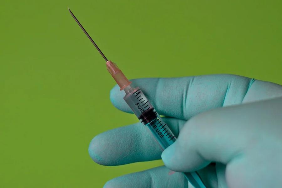 Минздрав обновил рекомендации о вакцинации от COVID-19