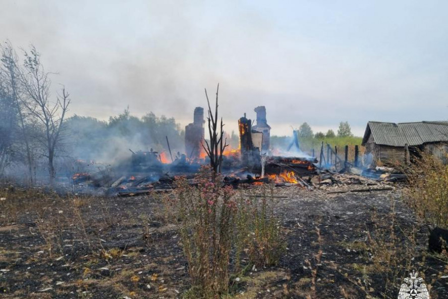 Под городом Рассказово произошел пожар