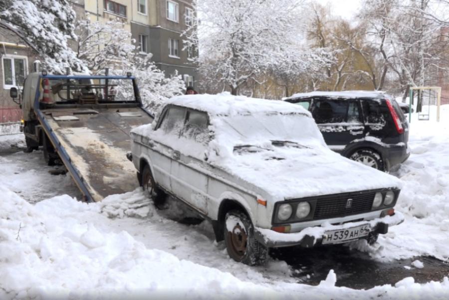 В Тамбове эвакуировали брошенный автомобиль