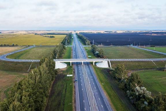 В Тамбовской области начался ремонт моста через трассу Р-22 