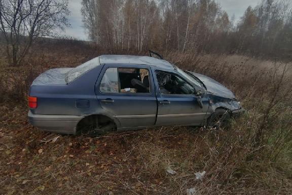 В Тамбовском районе иномарка перевернулась в кювет