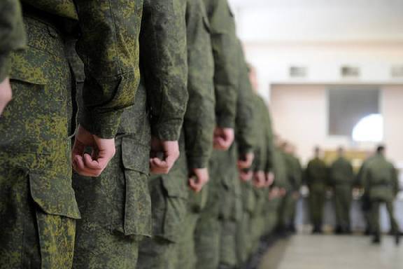 В России планируют отменить срочную службу в армии