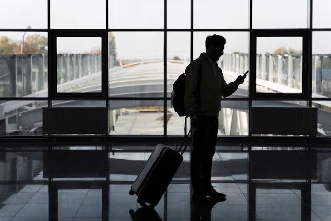 В 11 аэропортах России продлили ограничения на полёты