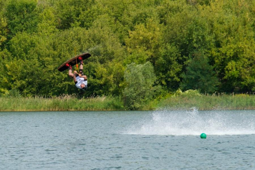 В Тамбове впервые провели чемпионат по воднолыжному спорту