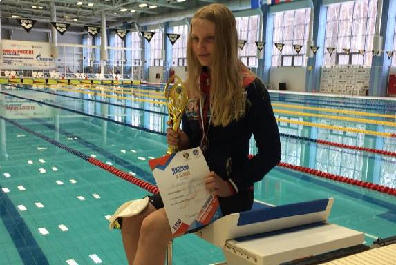 Дарья Власова из Тамбова стала третьей в плавании на Спартакиаде учащихся 