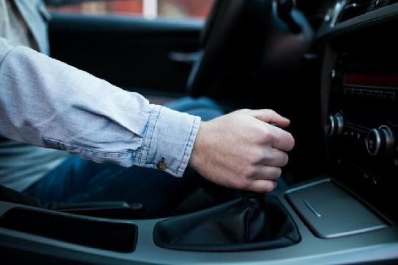 В Мичуринске автоинспекторы остановили пьяного водителя "Мерседеса", лишенного прав на полтора года