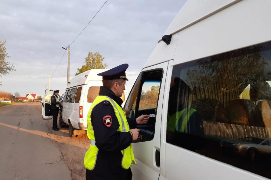 За утро под Тамбовом оштрафовали более 7 водителей автобусов
