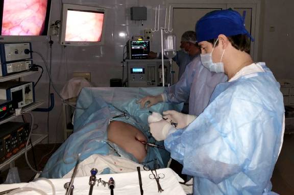 В областной больнице провели  высокоэффективные операции под руководством столичного хирурга