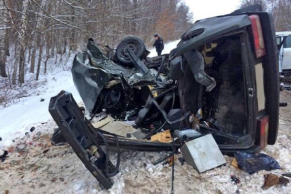 В Кирсановском районе 22-летний водитель выехал на встречку и погиб