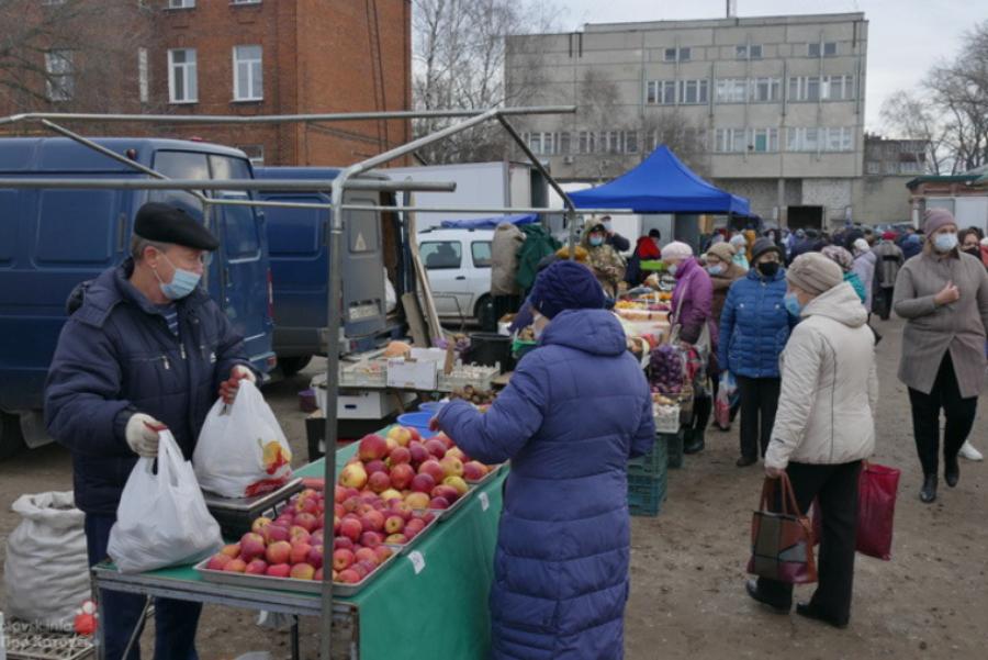 Ярмарки в мае в новосибирске. Ярмарка Искитим. Котовск Тамбовская область рынок. Ярмарка в торговом центре. Котовск открылся магазин.