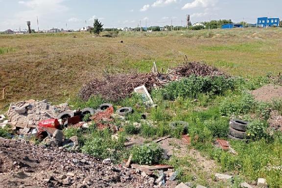 Эксперты обследовали несанкционированную свалку строительных отходов в Бокино