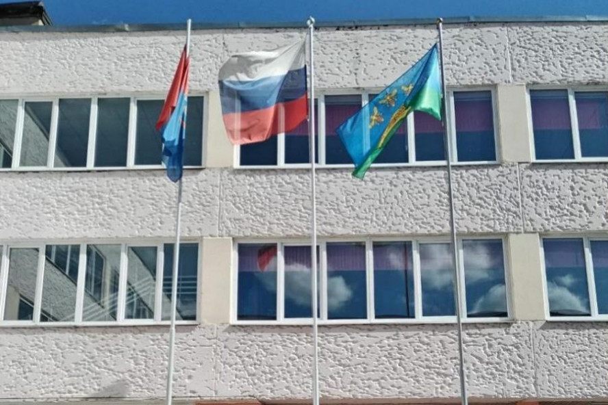 В школах областного центра будут поднимать флаг Тамбова