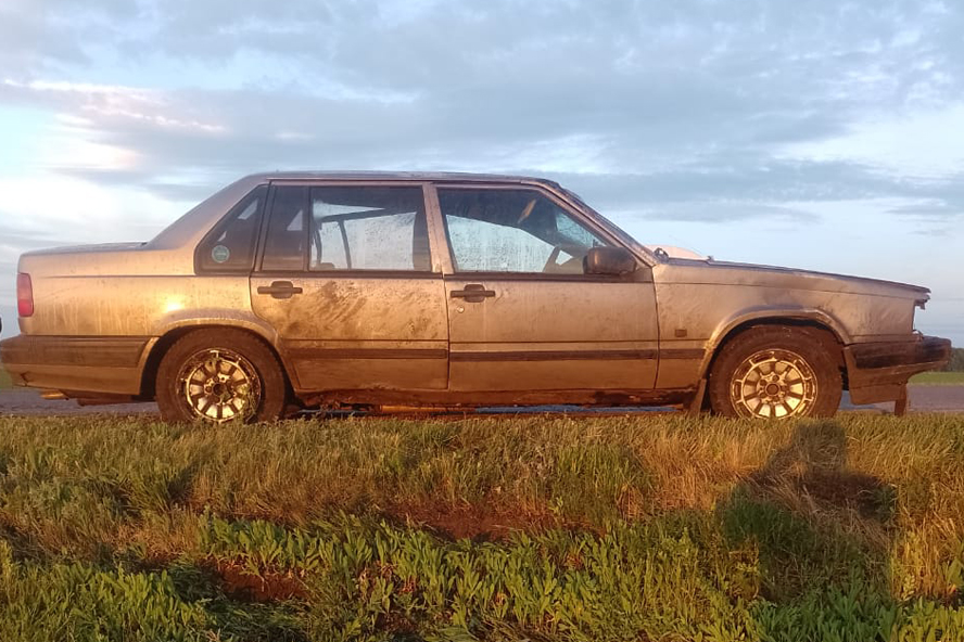 В Тамбовской области автомобиль "Volvo" опрокинулся в кювет