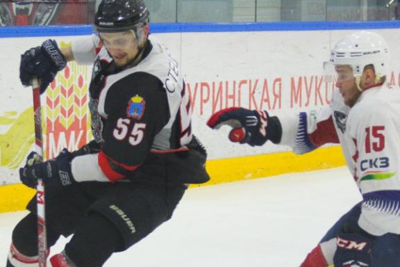 В третьем матче полуфинала ХК «Тамбов» уступил «Мордовии» 