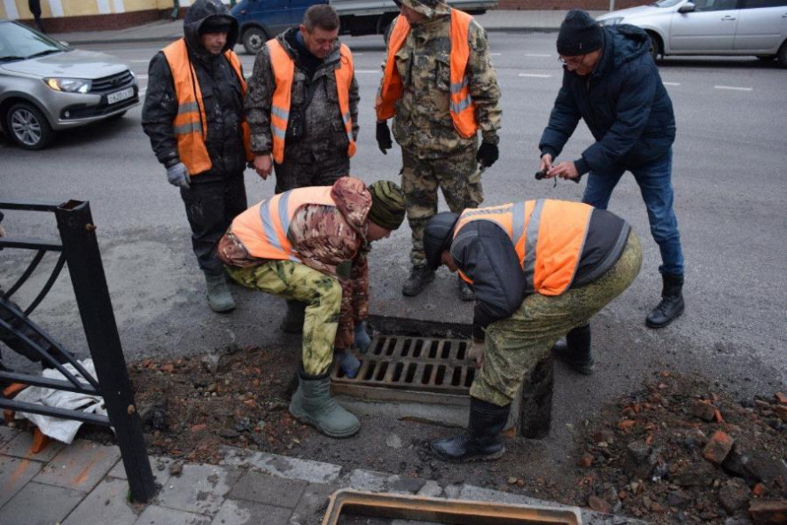 В Тамбове начали готовить ливневки к зимнему сезону