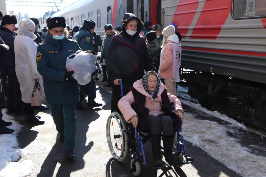 В Тамбовскую область из Донецкой и Луганской народных республик прибыли почти 350 беженцев