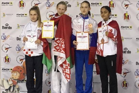 Тамбовчанка Софья Ефанова завоевала третье место на первенстве Европы по тхэквондо ВТФ