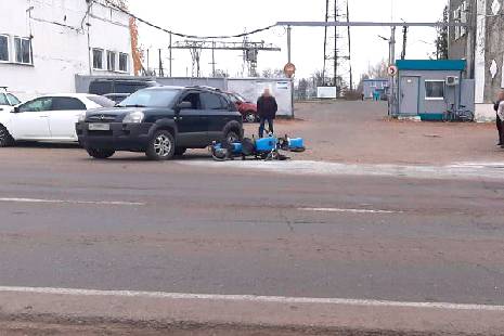 В Тамбовской области байкер протаранил сразу два автомобиля