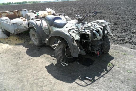 В Староюрьевском районе квадроцикл врезался в трактор:один человек погиб